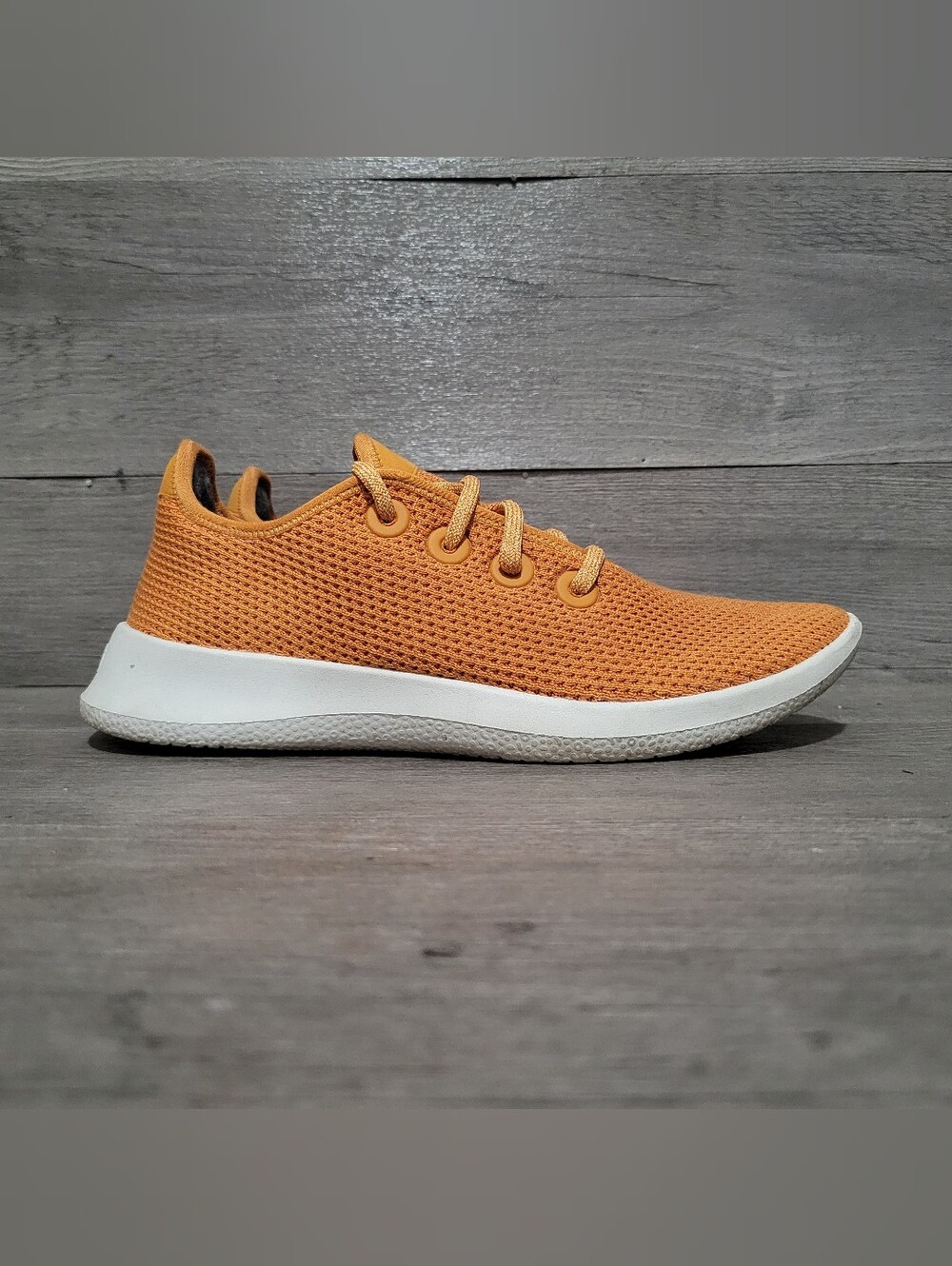 Allbirds tree runner orange Womens size 9 shoes